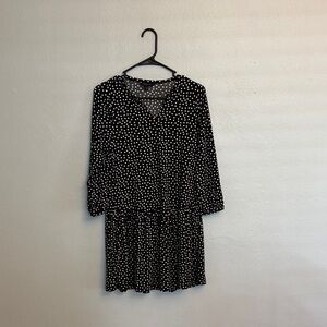Banana Republic Black and White Long Sleeve Dress